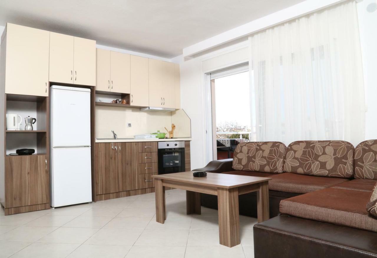 Sinanis Family Apartments Keramotí Eksteriør bilde